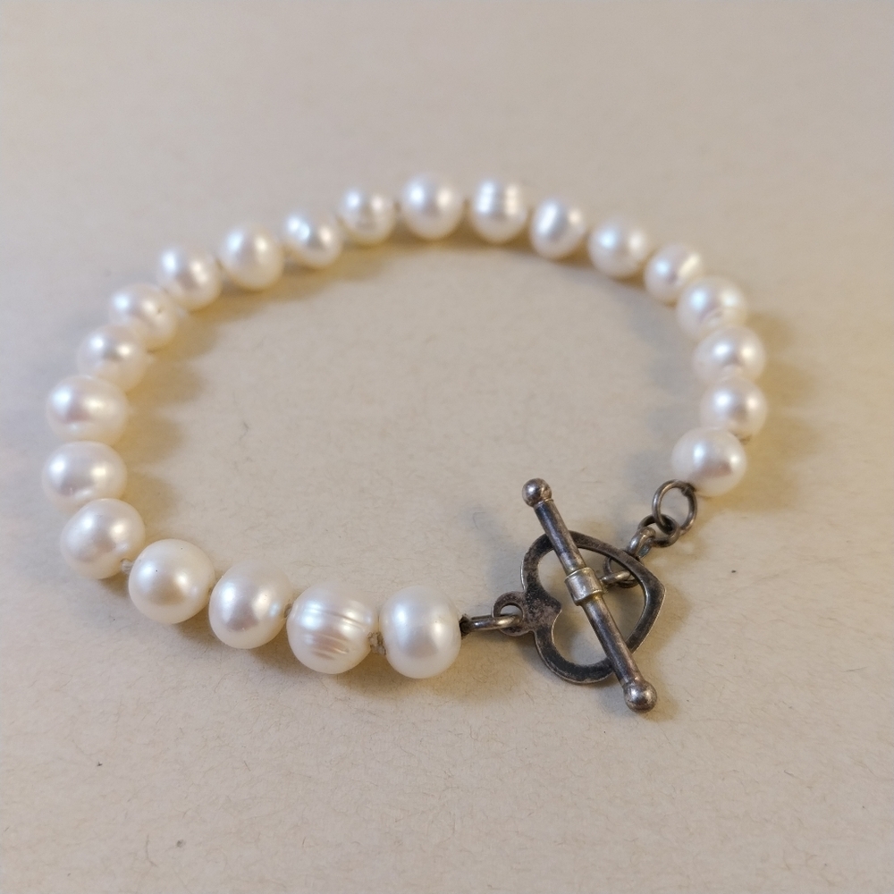 Freshwater Pearl Bracelet with Sterling Silver Clasp - Picture 12 of 12